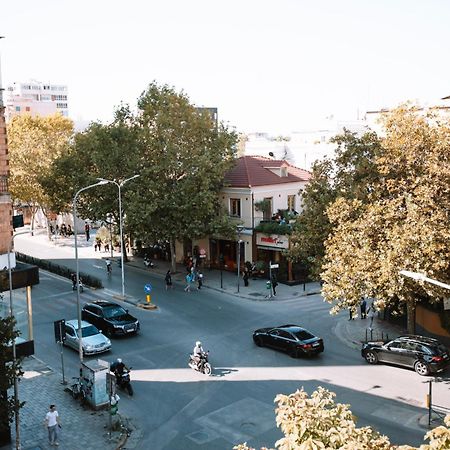 Barrikada Str Modern Apartments - The Nest Tirana Exterior photo